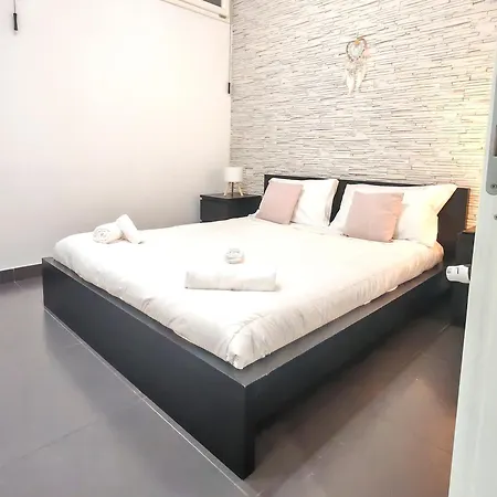 Piramide Charming Flat E Terrace דירה *