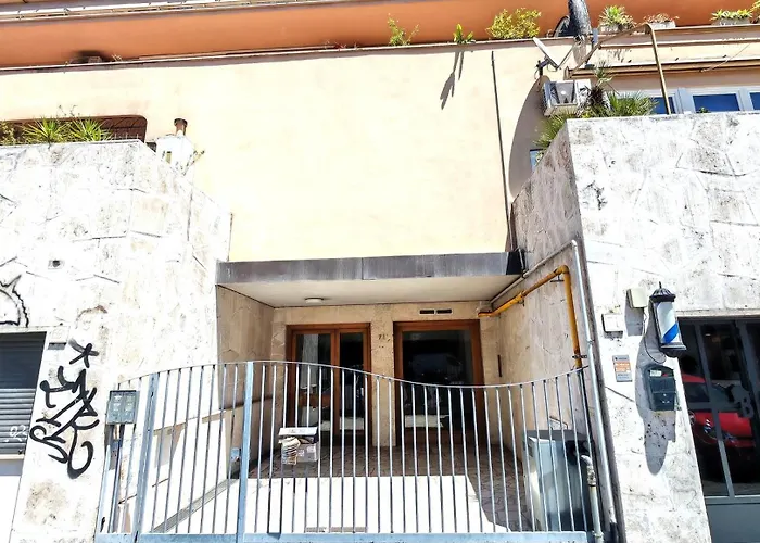 Piramide Charming Flat E Terrace Apartamento *